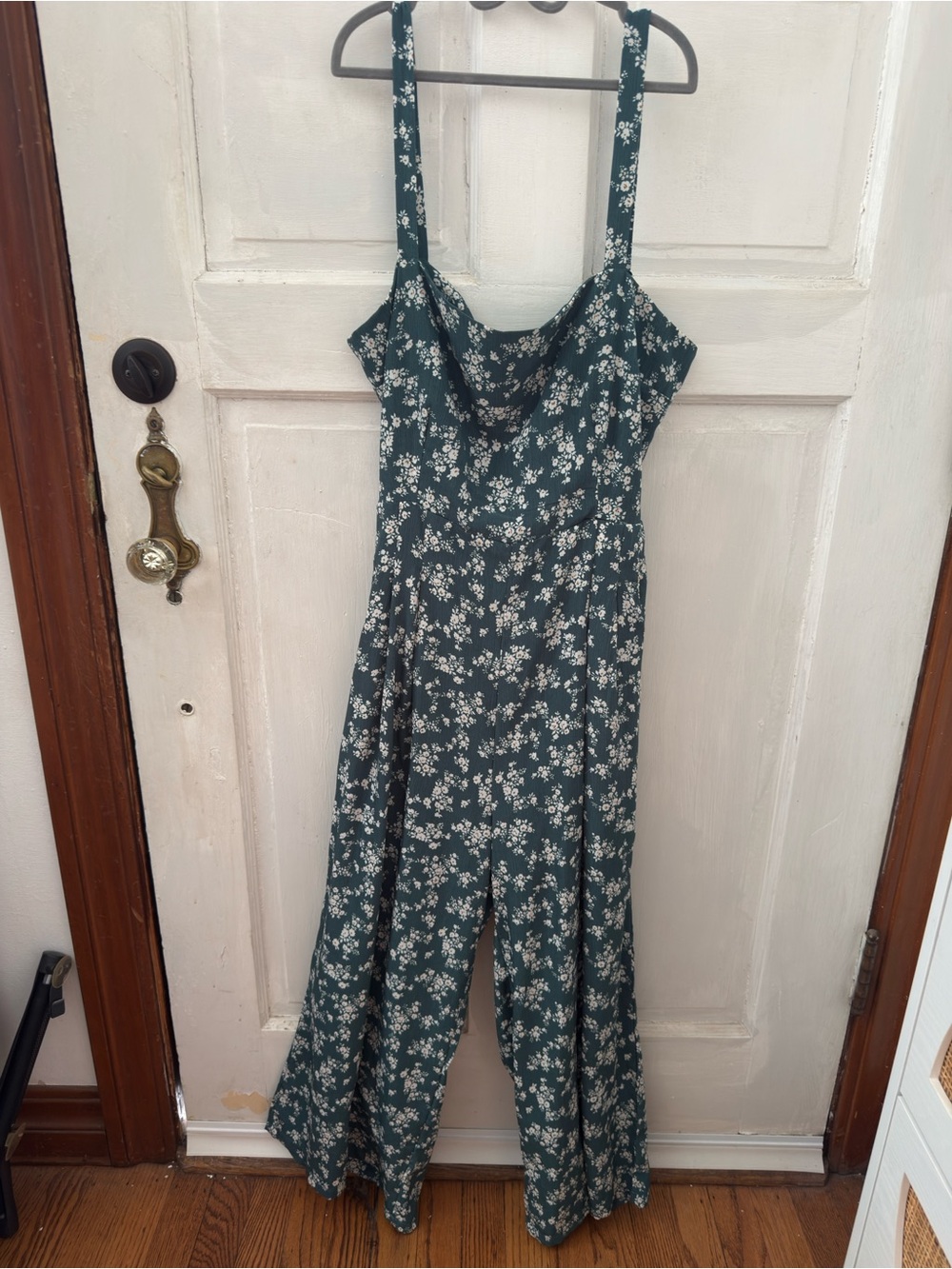 Showpo Australian Brand Floral Square-Neck Wide-Leg Jumpsuit Pockets - Picture 2 of 7